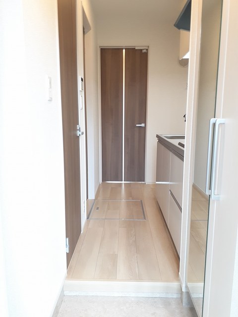 メゾン　セレーナ 玄関