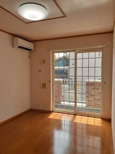 トレーノ湘南 リビング