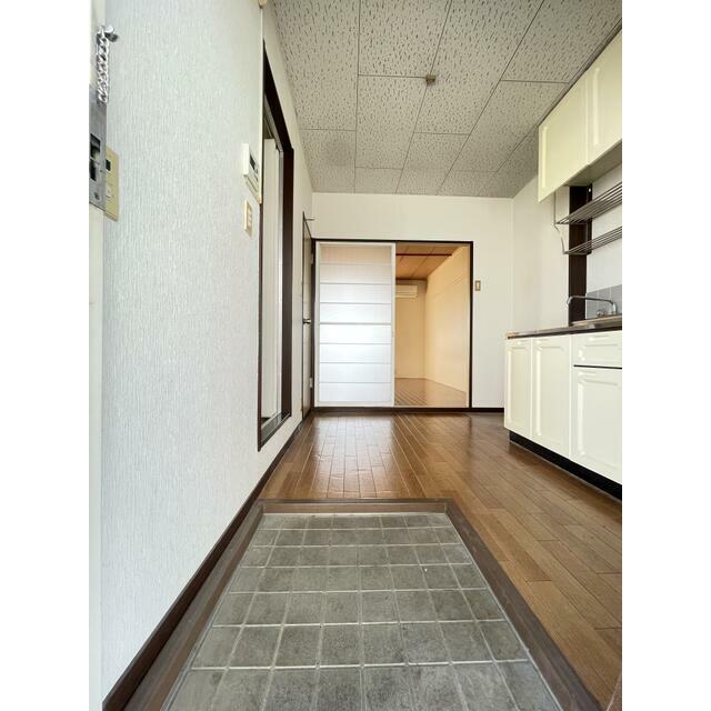 キシノハイツ 玄関