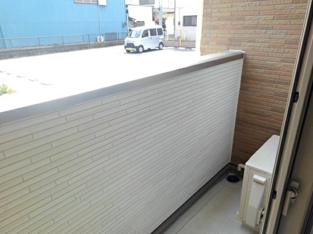 ケルンヒルズ　Ｏ＆Ｍ ベランダ