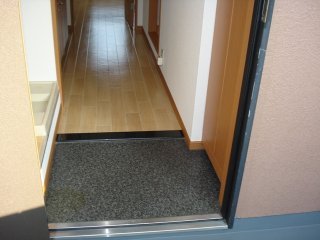 フローラリア 玄関