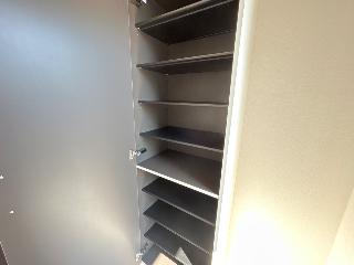 リヴィエール桜 玄関