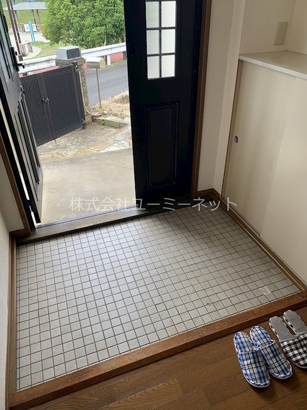 鶴巻南戸建 玄関