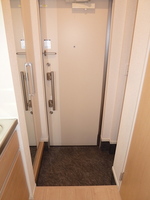 アンジュ座間 玄関