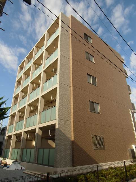 プラティーク 102号室 外観