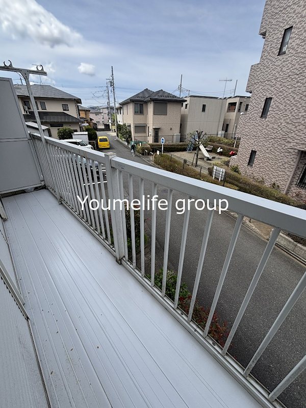 ノイエサトウＢ ベランダ