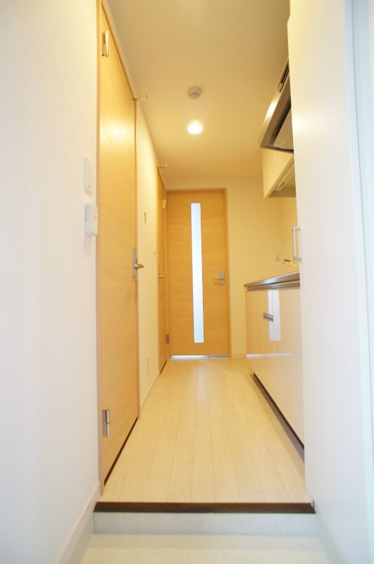 リブリ・Milk-T 玄関