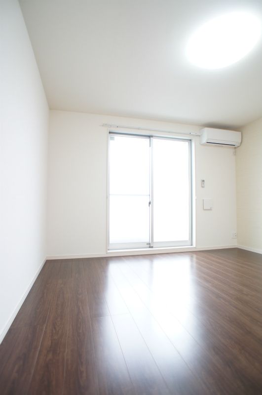 リブリ・Milk-T リビング