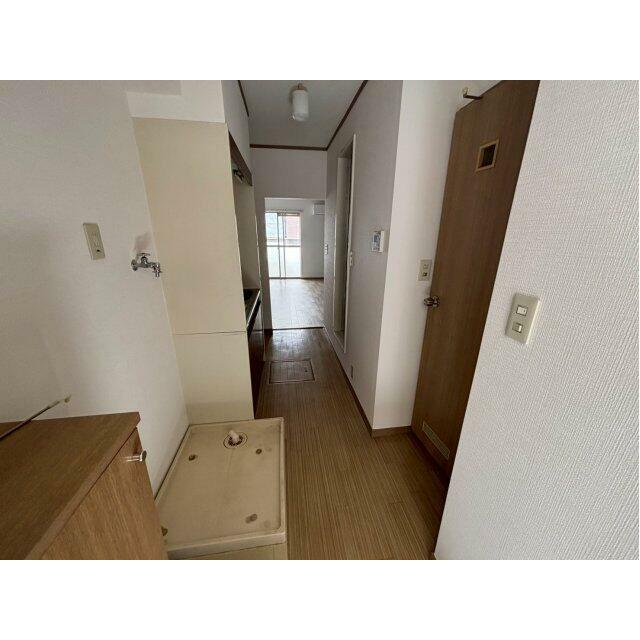 パレロワイヤル善行 玄関