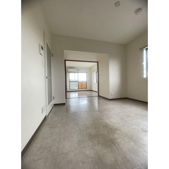 パルハイム西が岡Ⅱ リビング