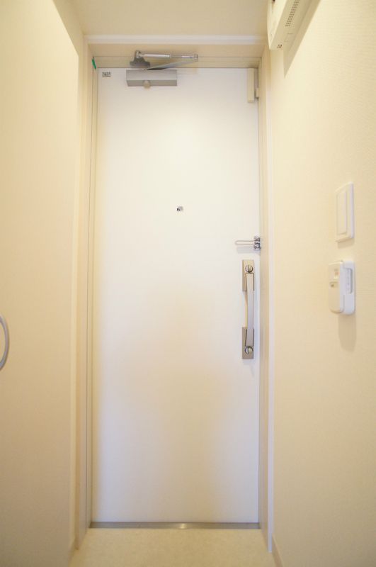 リブリ・エ・トワ 玄関