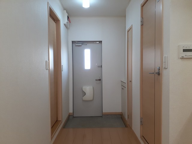 アライブ　Ｂ 玄関