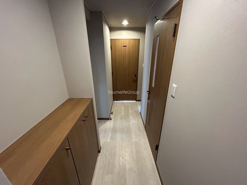 ル・ソレイユ弥勒寺 玄関