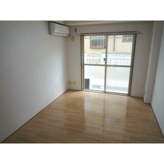 グリーンハイム片岡 ベッドルーム