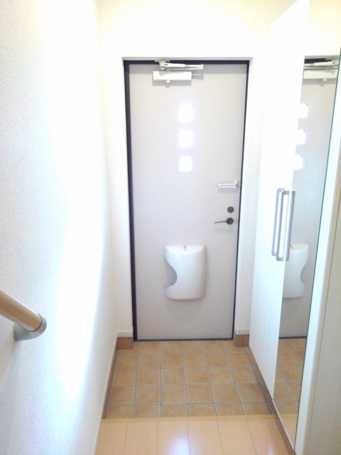 ジューンベリー 玄関