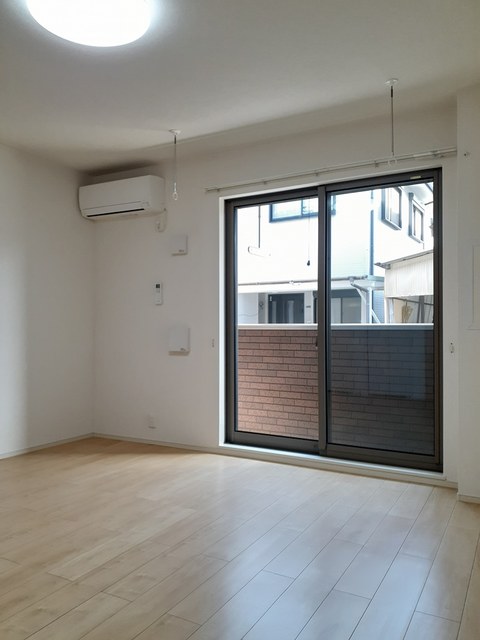 アグリーアブルⅦ リビング