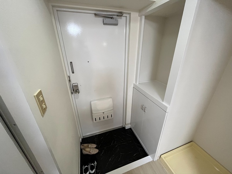 厚木メゾンドパンセ 玄関