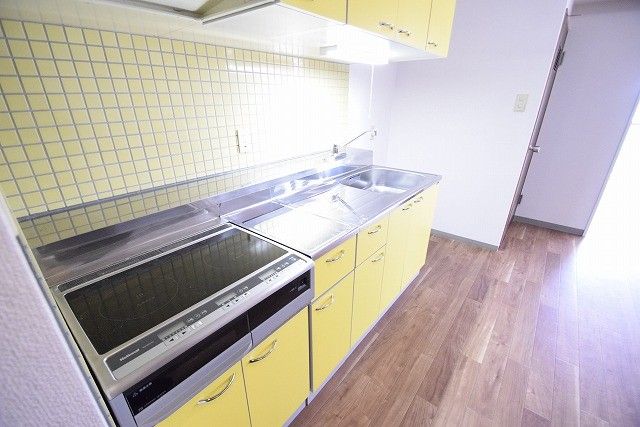 リアライズ伊勢原 キッチン