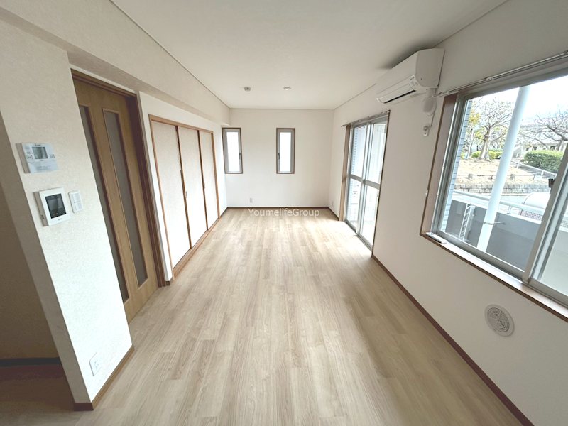 ラ・メール弥勒寺 リビング