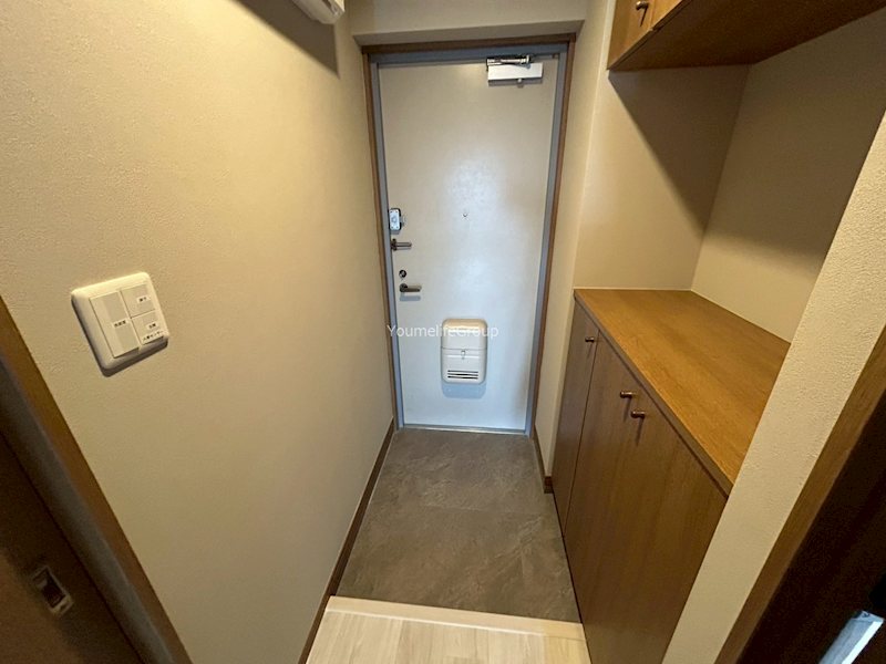 ラ・メール弥勒寺 玄関