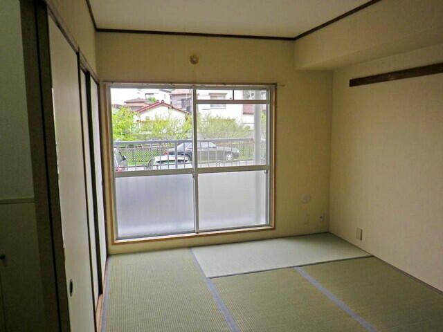 リリー本郷台１０号棟 ベッドルーム