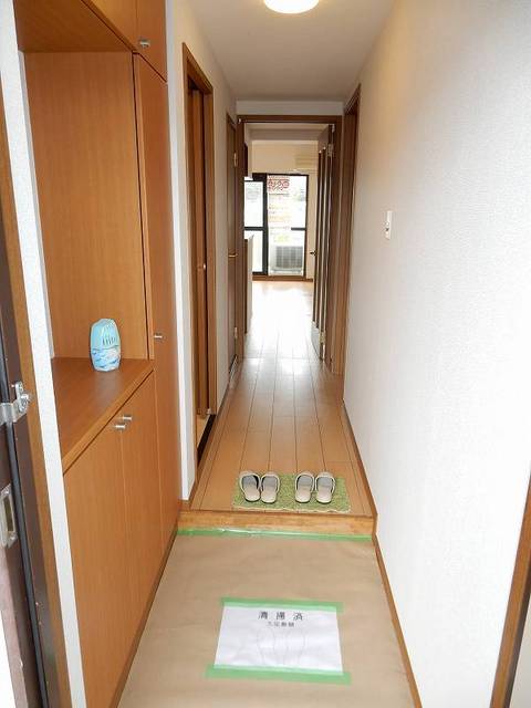 アンソレイエ　アオキ 玄関