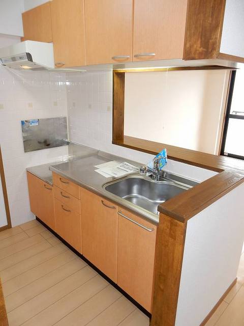 アンソレイエ　アオキ キッチン