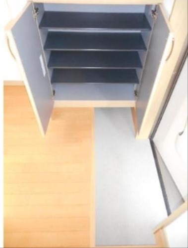 アクア・フォレスト 玄関