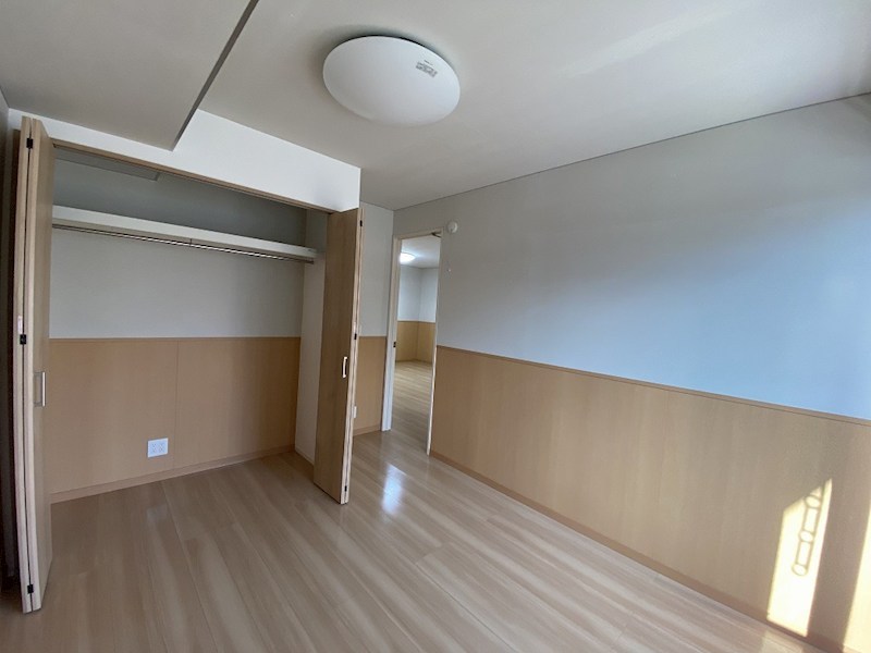 セゾンドミールE  ベッドルーム