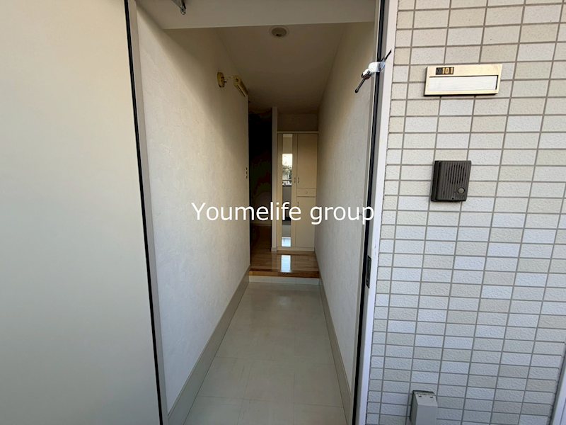 サンタプレイス 玄関