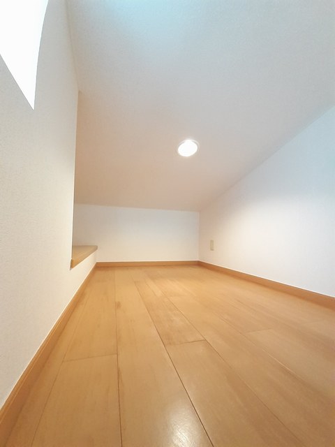 ヴェルグ広貴 その他1