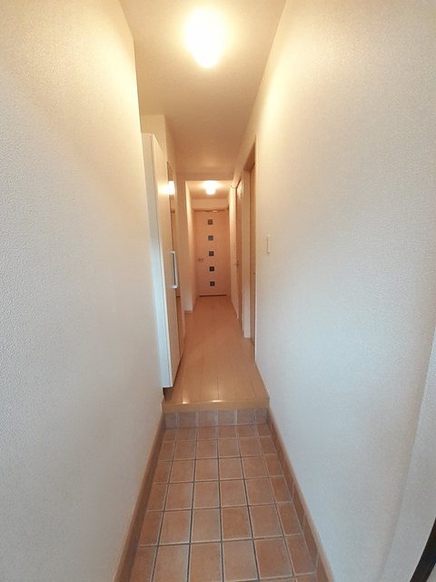 ケンジントンハウスＡ 玄関