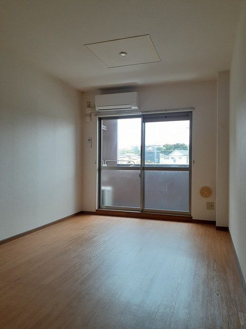 レオン リビング