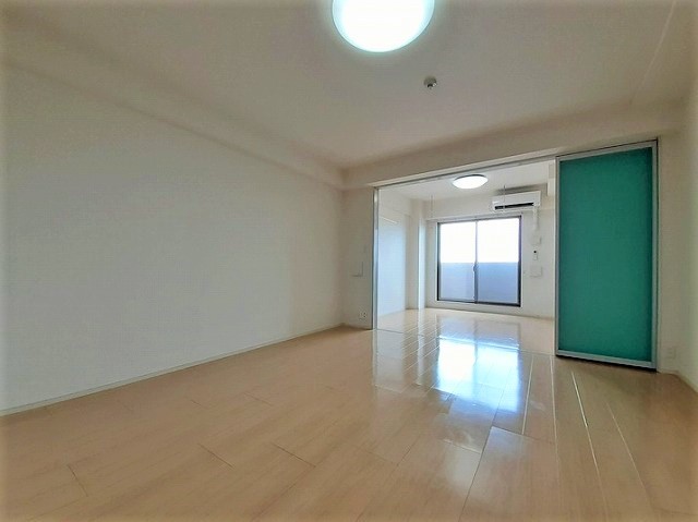 クレスト湘南 リビング