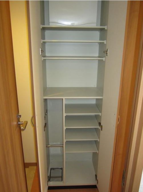 ロイヤルコーポ産興 玄関