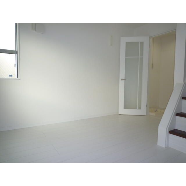 ラ・ポルト桜ヶ丘 リビング