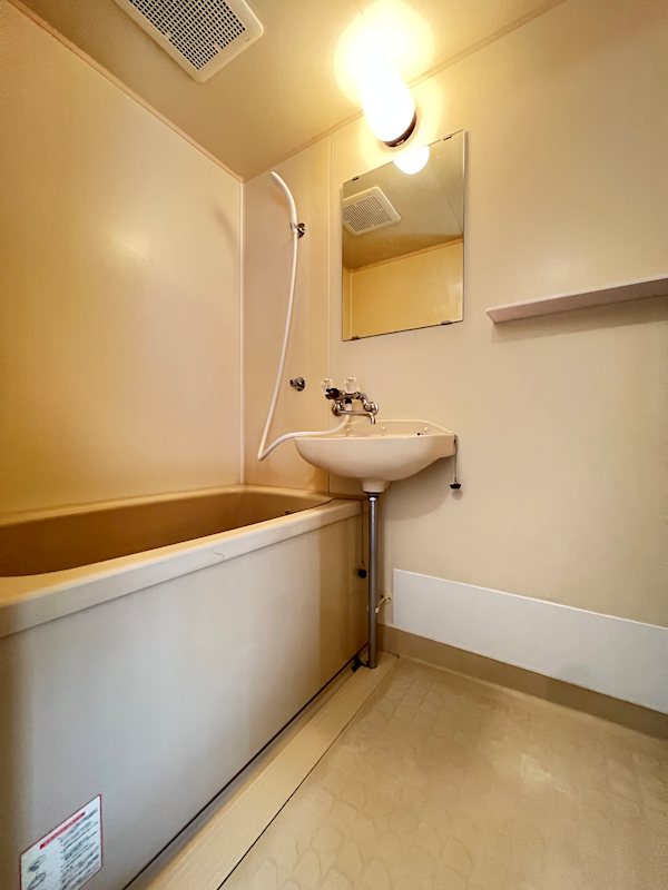 シャレー原宿C棟 風呂画像