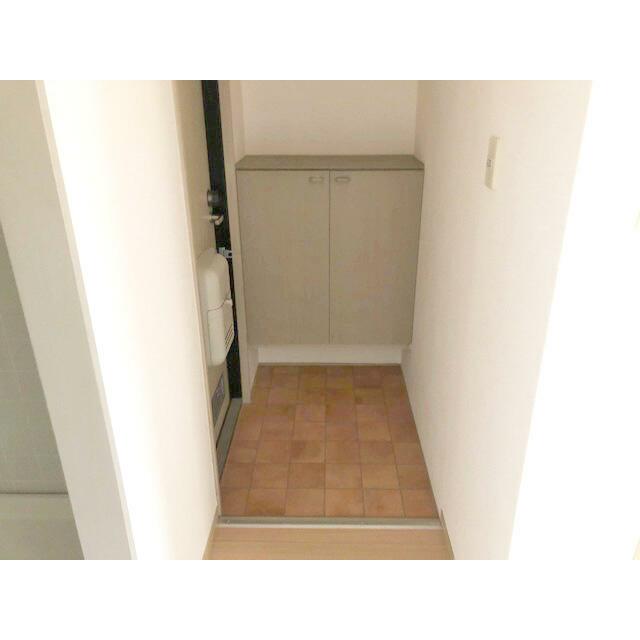 コスモエステート 玄関