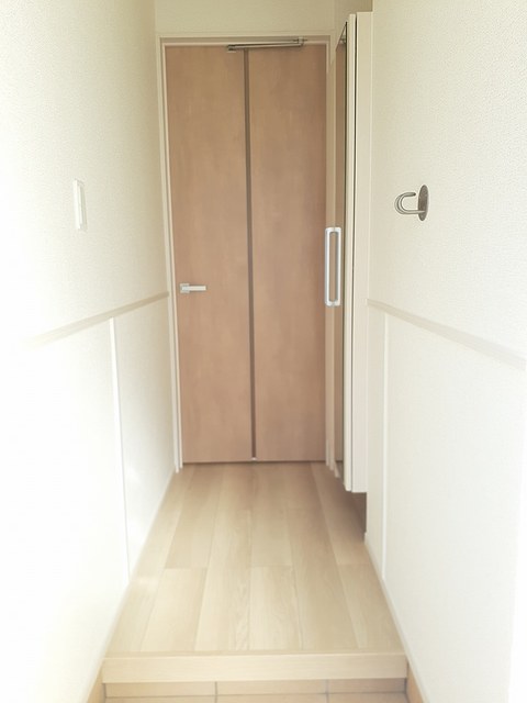 プルミエール・Ｍ 玄関