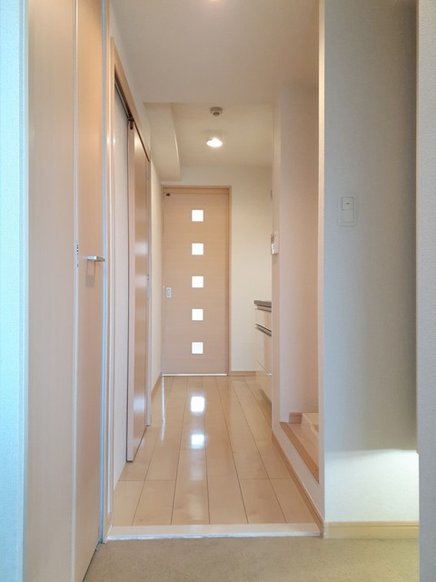 ルミエール　Ｙ 玄関