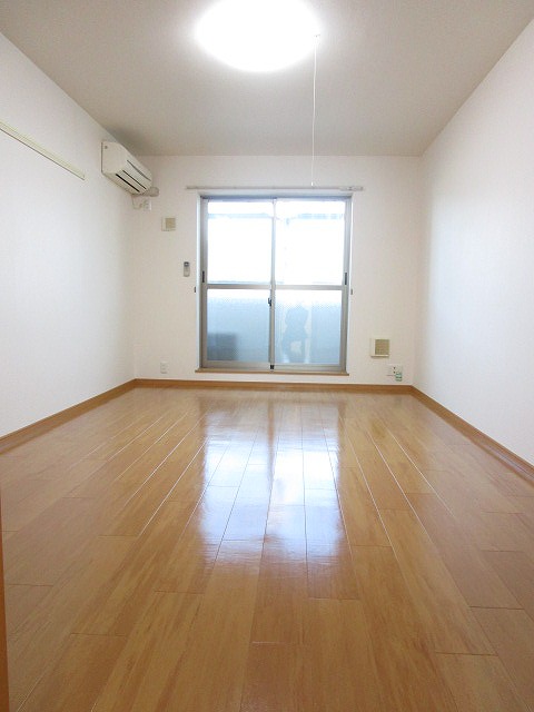 リヴァージュ茅ヶ崎 リビング