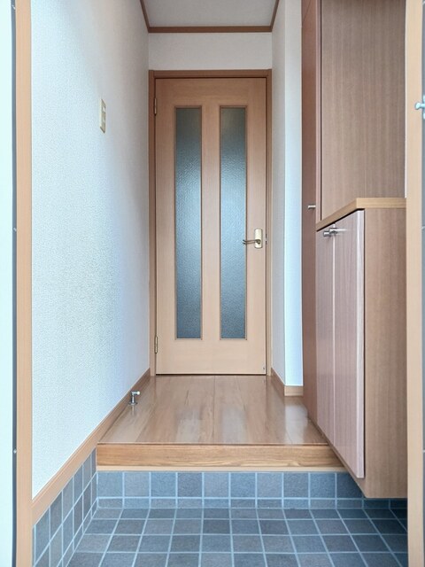 ヴィオラＡ 玄関