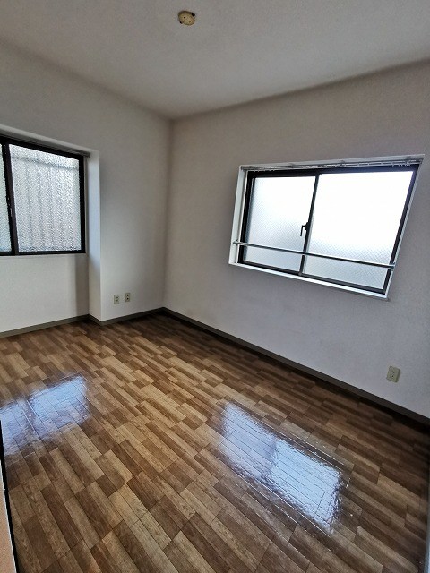 本厚木ロイヤルマンション ベッドルーム