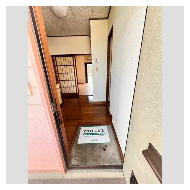ハイツウメダ 玄関