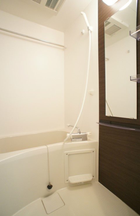 リブリ・ブラン　メゾン　壱番館 風呂画像