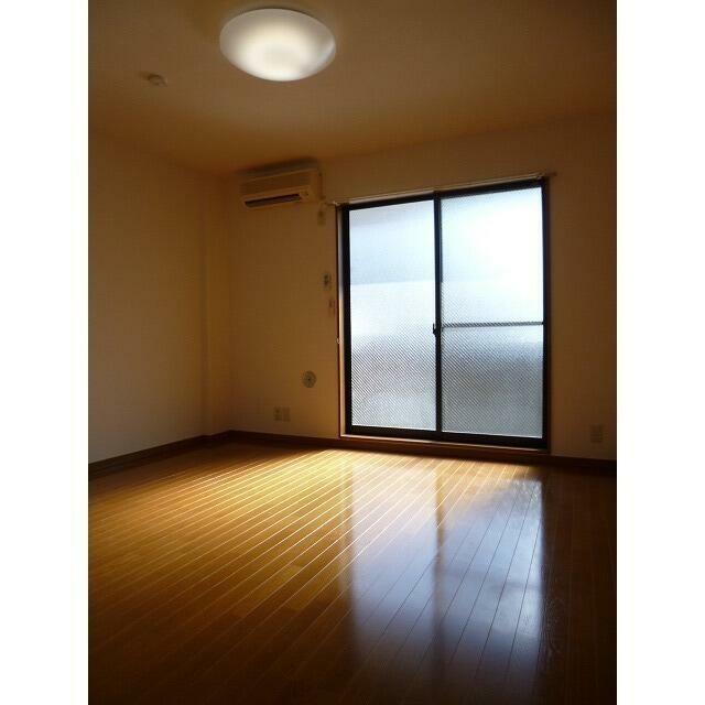 アンプルール　フェール　ブゥルジョン リビング