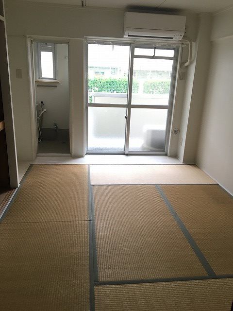 ビレッジハウス鎌倉4号棟 リビング