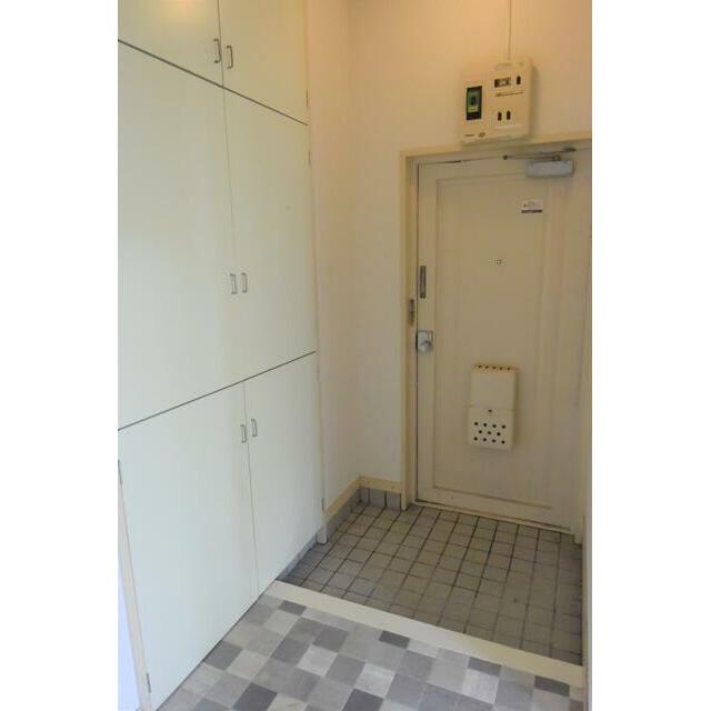 ヒルスミキ大船 玄関