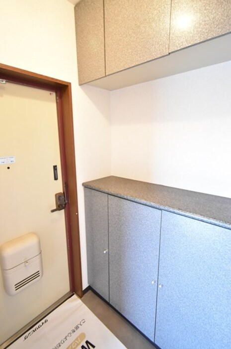 ラ・リヴィエールⅢ 玄関