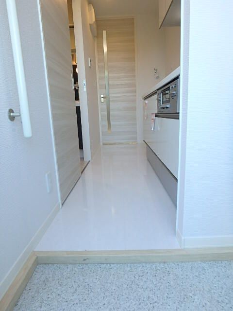 ヴィクトワールエクラ 玄関